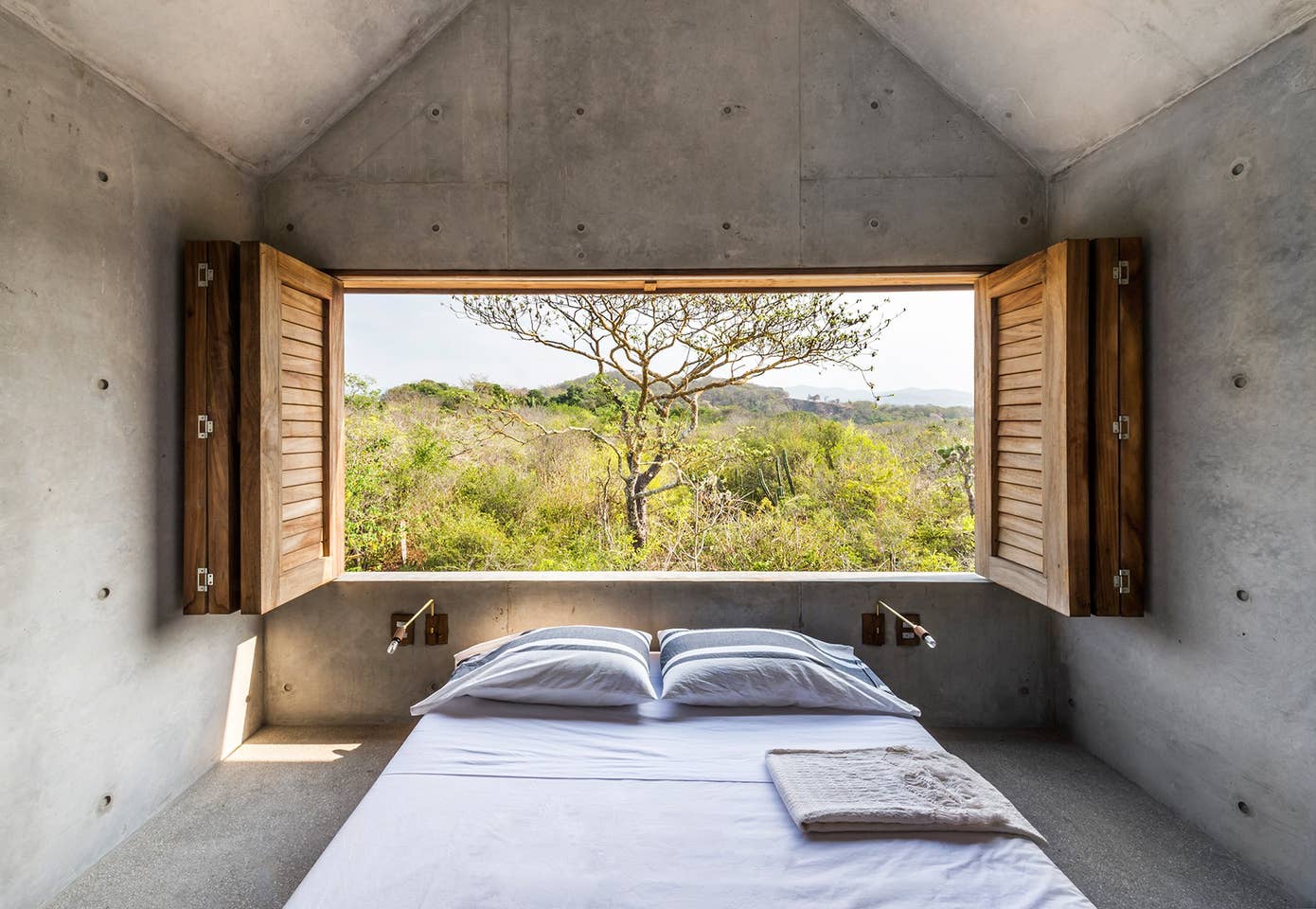 Inside: Casa Tiny by Aranza de Ariño - agos - co