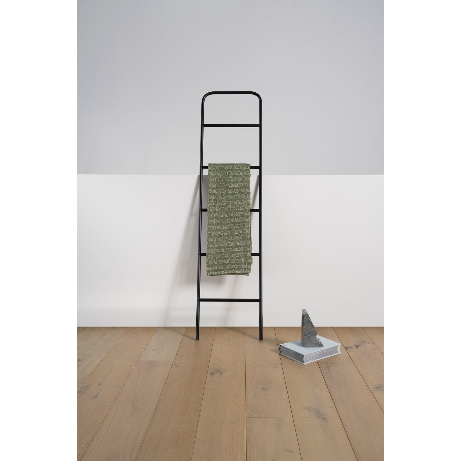 scala storage ladder black#colour_black