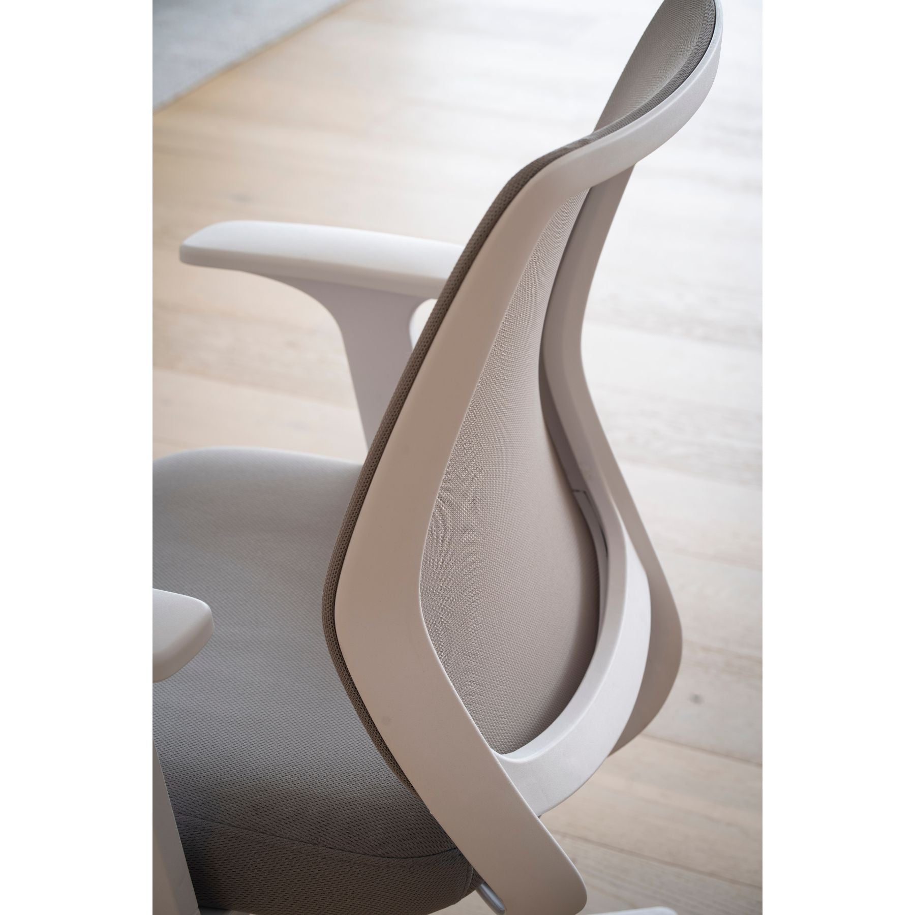 Oscar Office Chair | White Grey