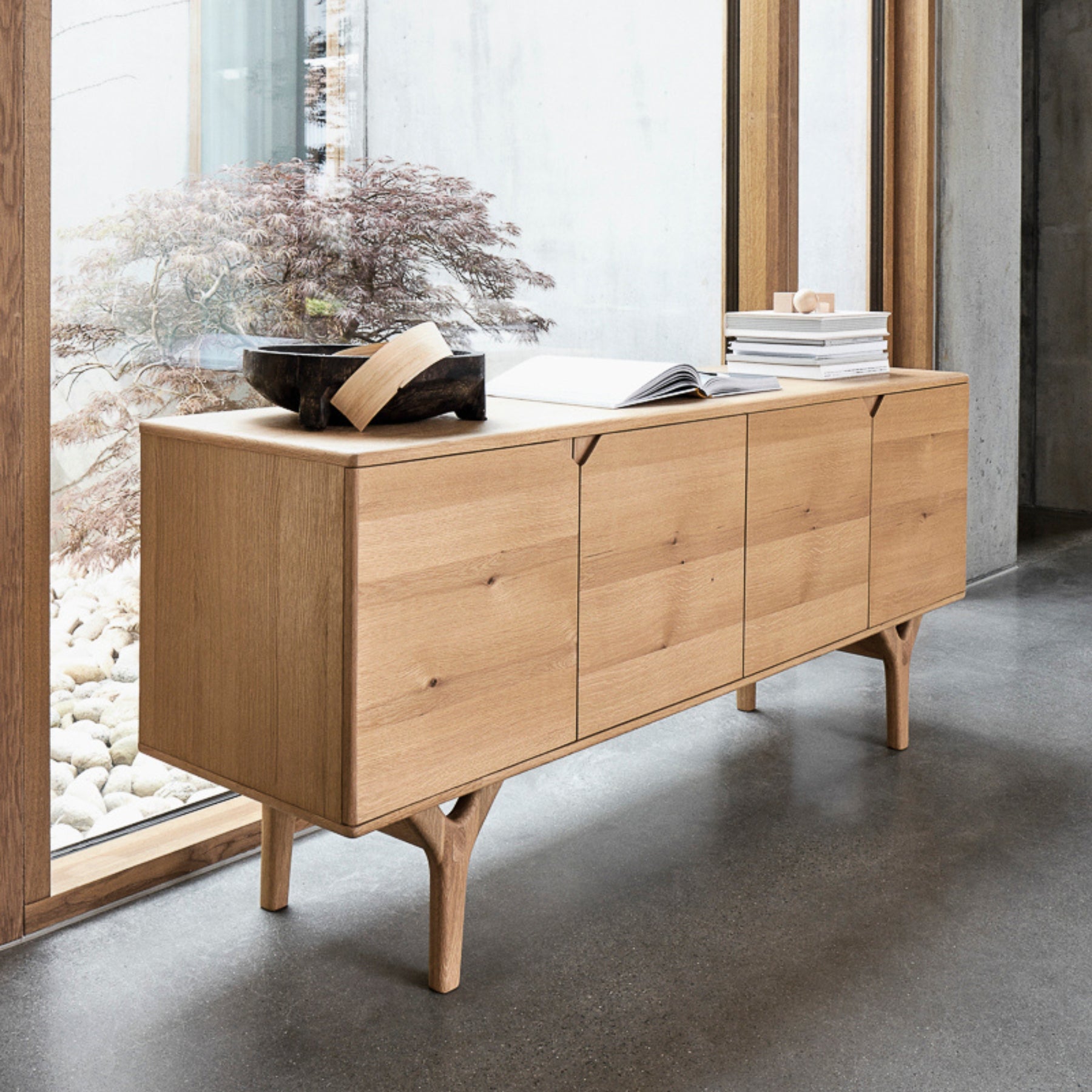 Hendrik Sideboard| American Oak