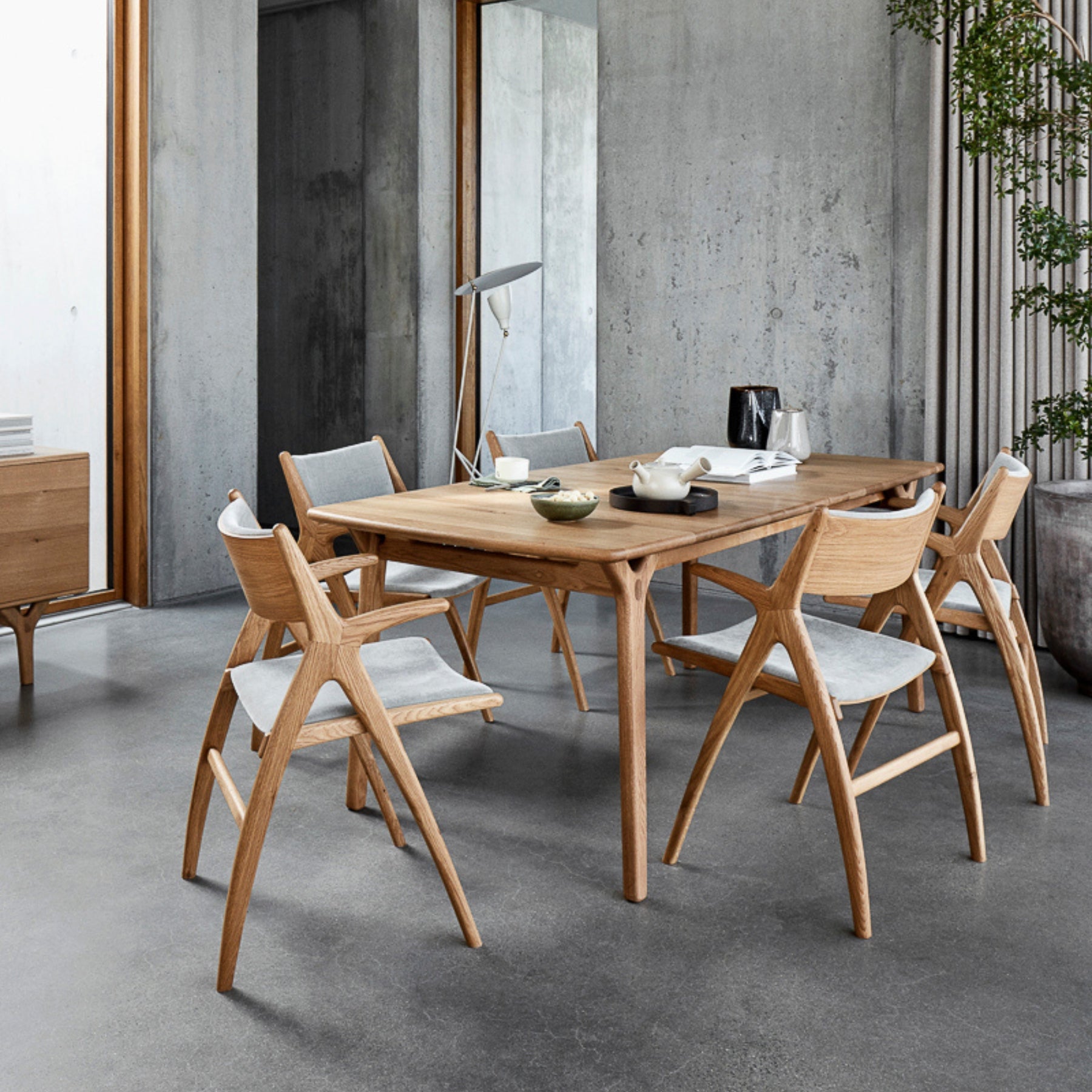 Hendrik Dining Table | American Oak 220cm