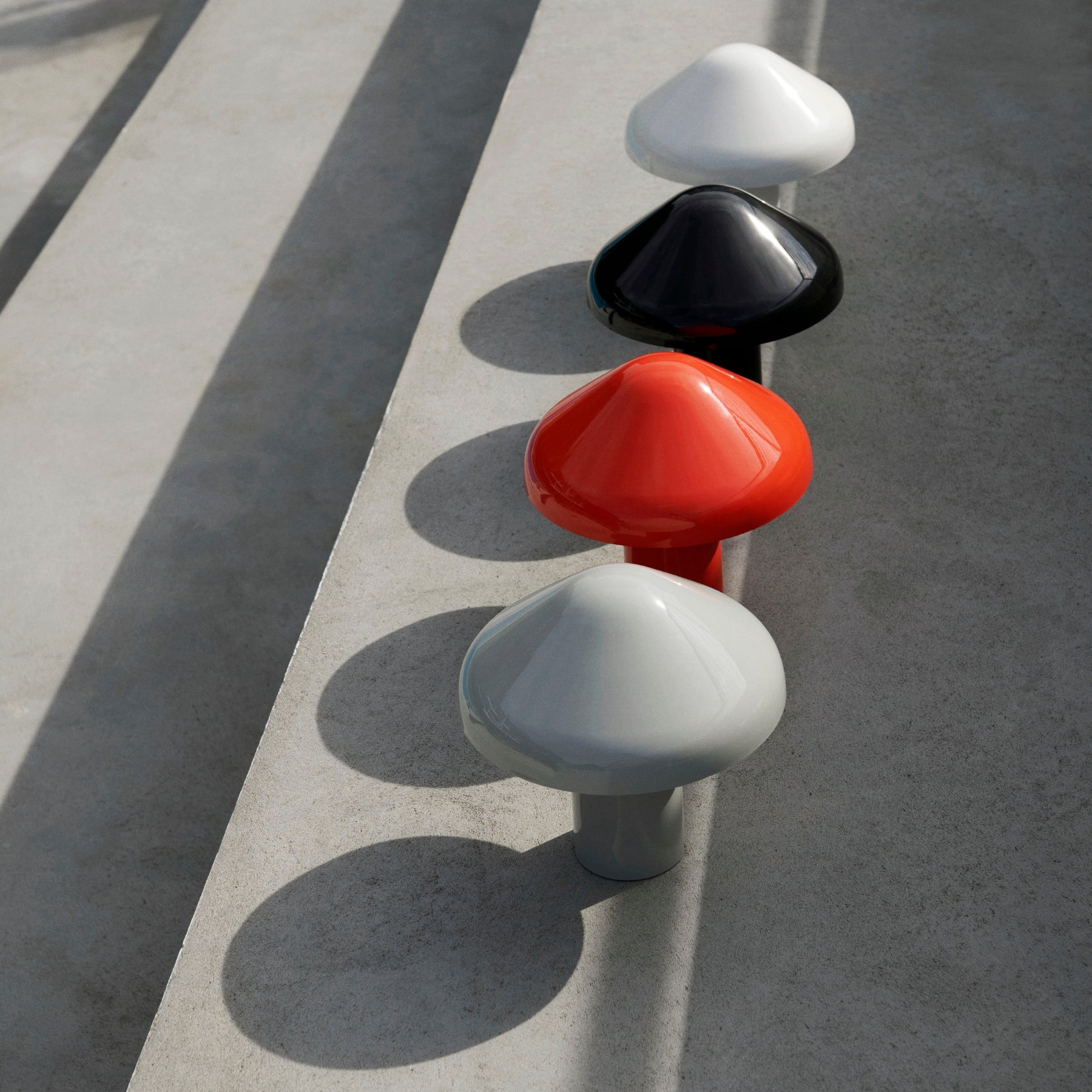 Pao Portable Lamp