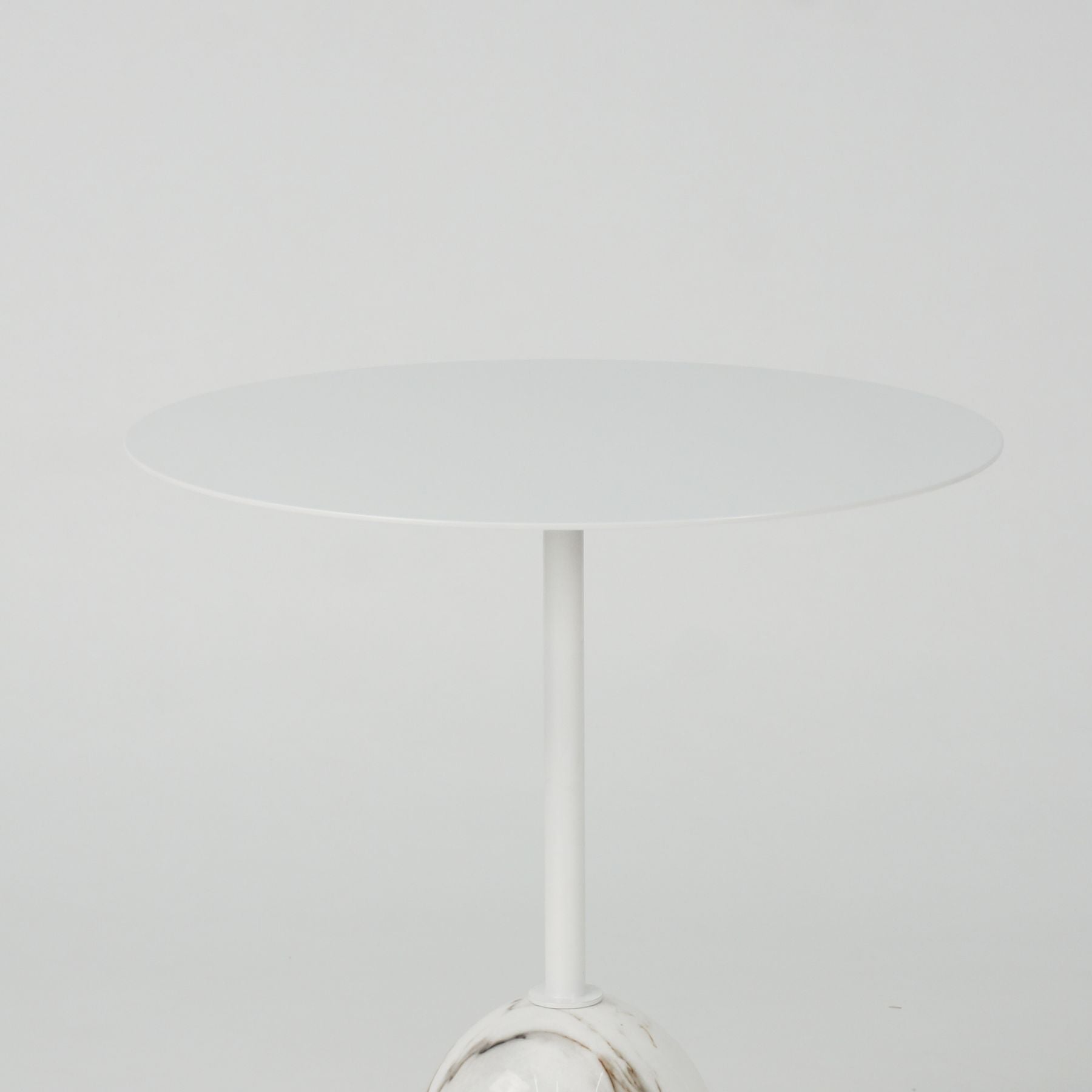 Tomi Side Table | White Marble